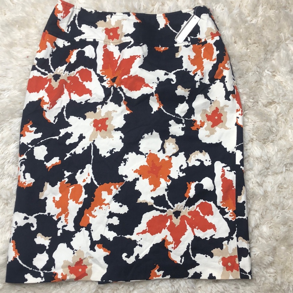 Harold’s NWT skirt size 4